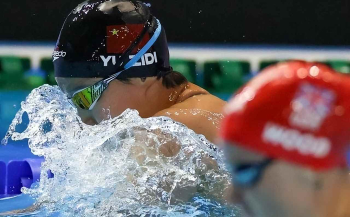 12岁世锦赛获奖，有人怀疑她是不是“太早了”，其实规则已说明|游泳|于子迪|世界游泳联合会|游泳世锦赛|全国冠军_新浪体育_新浪新闻